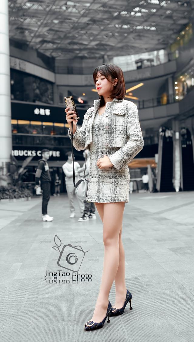 重庆2019年11月街拍集锦:图一小姐姐不怕冷 冬天穿夏装