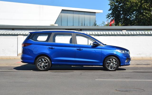 全系6座只卖6万多,7.28w可上自动挡,还看啥宋MAX?