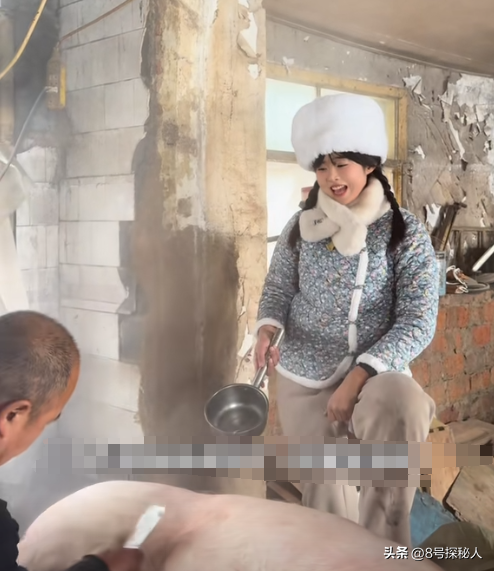 美女空姐裸辞回家养猪,年底俩月收入20万,一次意外却火出圈了!