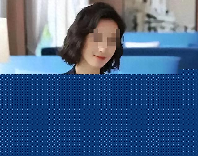 炸裂!浙江女老师与男学生出轨,电梯内学生搂住亲热 老师美照曝光