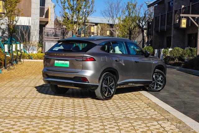 试驾荣威D5X DMH!换新1.5T混动!搭L2智驾,开起来不输银河L7?