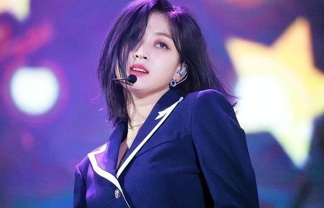 凭傲人胸围出圈,韩国女idol中的三大微胖美女,身材一个比一个好