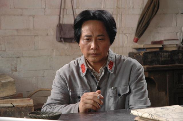 毛主席扮演者王霙去世，死因曝光，头部受到重伤，妻儿身份成谜