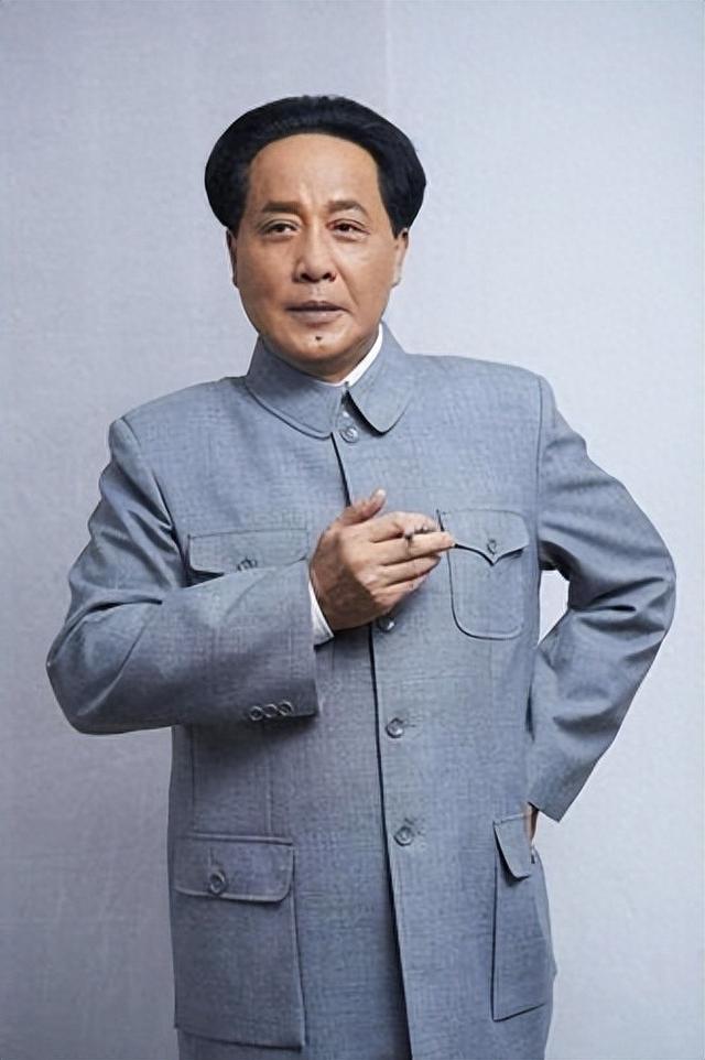 毛主席扮演者王霙去世，死因曝光，头部受到重伤，妻儿身份成谜