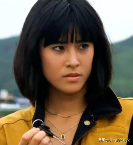 大岛由加利：从武打女星到港片传奇，她的打女之路究竟有多拼？