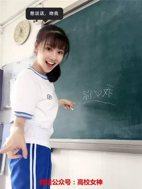 中国传媒大学校花王鹤润，貌美如仙女，为什么却剃光头？