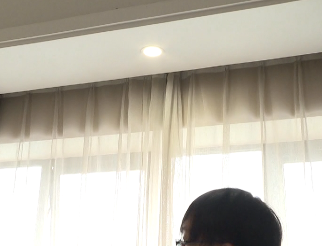 情侣在酒店“激情”过后 发现吊灯有些异常 仔细一看全程被直播