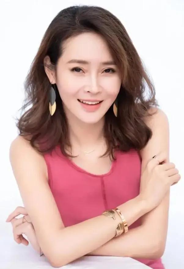 娱乐圈回族女神,谁是颜值扛把子?