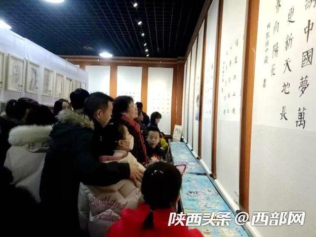 陕西地方戏华阴迷胡进校园 把文化“种”进孩子们心窝里