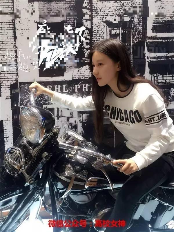 中国传媒大学校花王鹤润，貌美如仙女，为什么却剃光头？