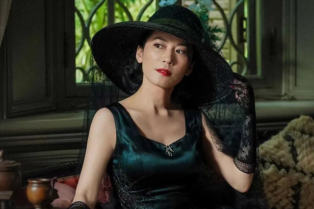 《第一炉香》：清纯学生堕落成妓女，被欲望裹挟的女孩会有多惨？