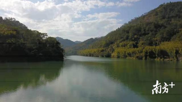 多图｜你被今天茂名的蓝天白云刷屏了吗？