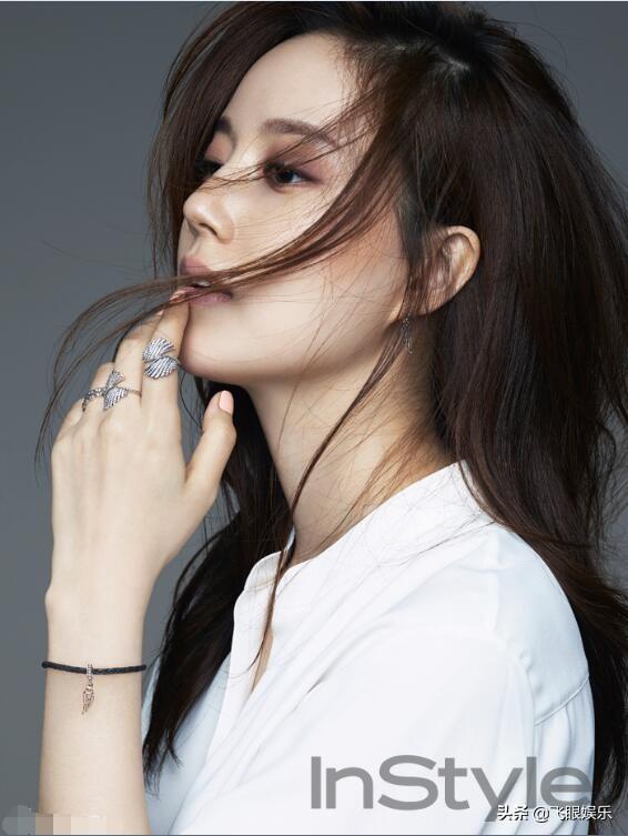 韩女星文彩元写真,她不仅长得漂亮,演技也十分精湛,气质迷人