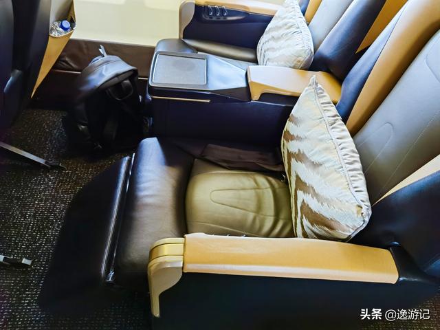 坐私人飞机是怎样的体验？庞巴迪挑战者CL850私人包机体验记