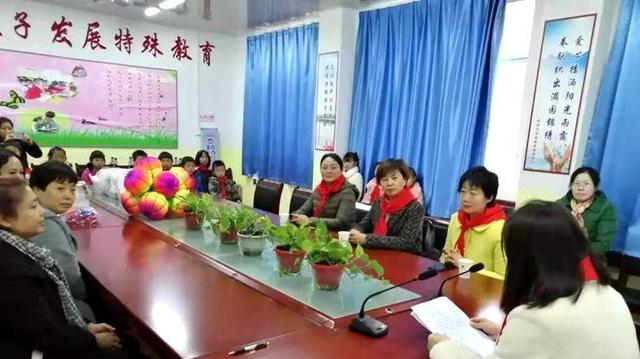 陕西地方戏华阴迷胡进校园 把文化“种”进孩子们心窝里