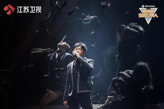苏有朋《音浪合伙人》惊艳登场，新歌舞台首秀霸气回归歌坛