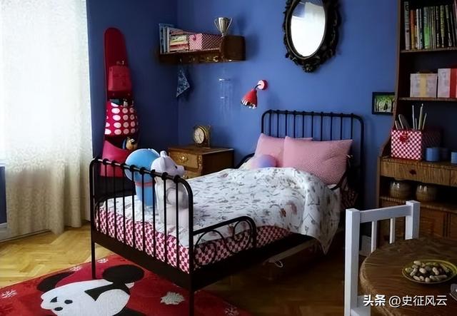 12年复读女孩考上一本跳江自杀，临终前留下遗言，下辈子别做我妈