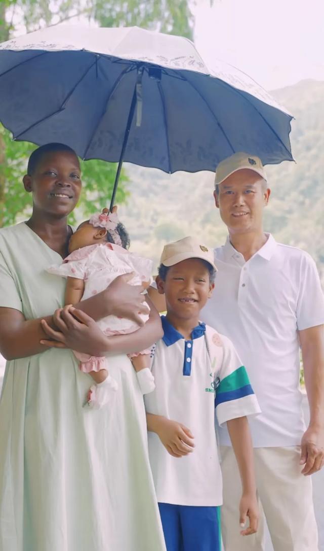 同人不同命，rose带货接到手软，菲利丝连视频更新都成困难？