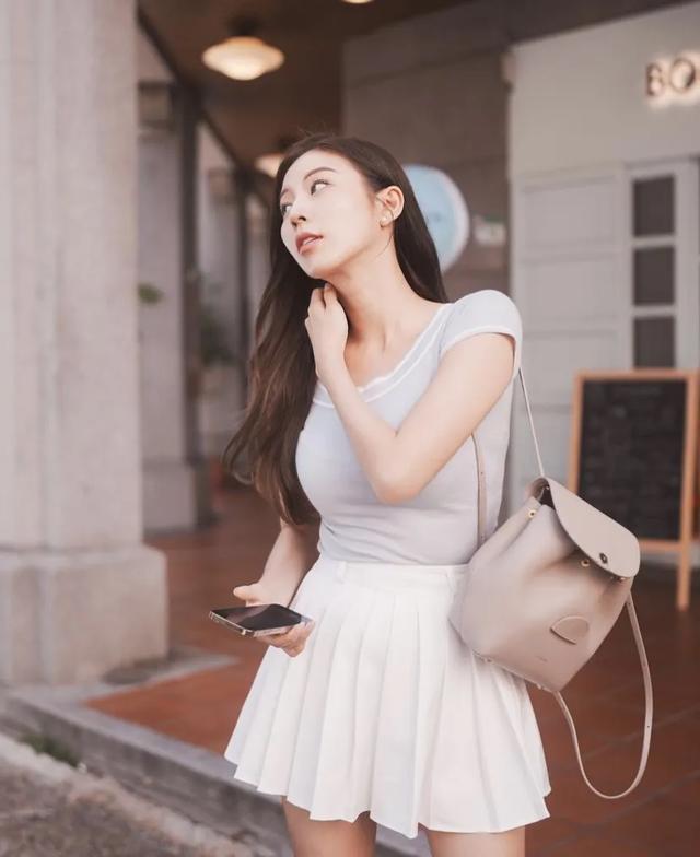 韩国美女模特！火辣身材！独特气质