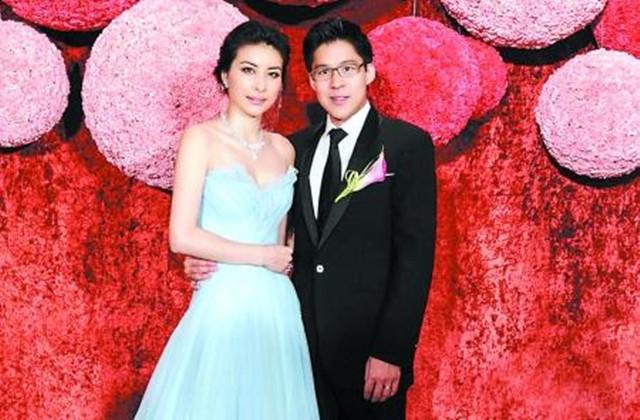 香港这么多“顶级豪门”，财富仅300亿的霍家，为何地位最高？