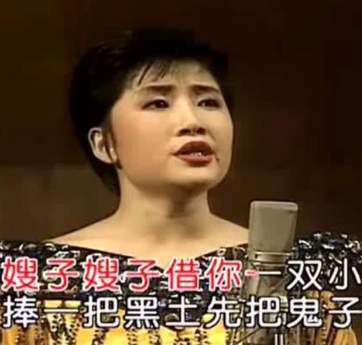 55岁的李娜:从“歌坛天后”到“削发为尼”,她经历了啥?