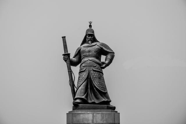万历朝鲜战争中的李舜臣，被韩国奉上神坛的谎言