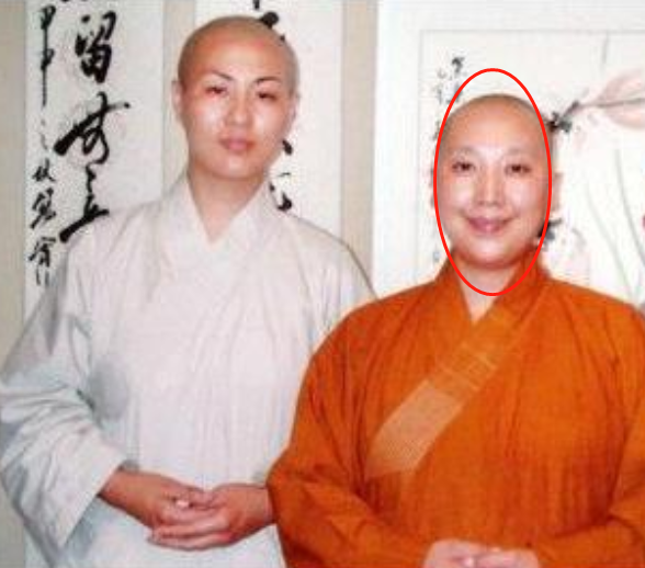 55岁的李娜:从“歌坛天后”到“削发为尼”,她经历了啥?