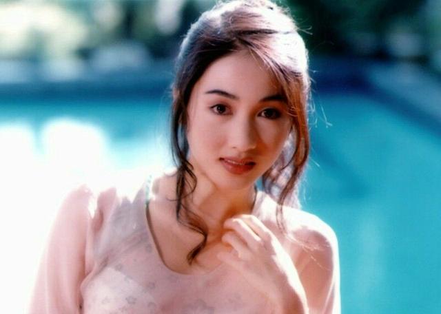 她曾出演三级片，一代视后却嫁给瘸子，为了弟弟宁愿息影！