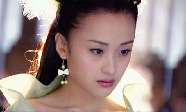 从最美公孙绿萼，到《枕上书》女君橘诺，41岁的她也演上长辈了