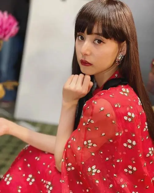 岛国10位美女明星，第1位实在太美了，犹如仙女下凡
