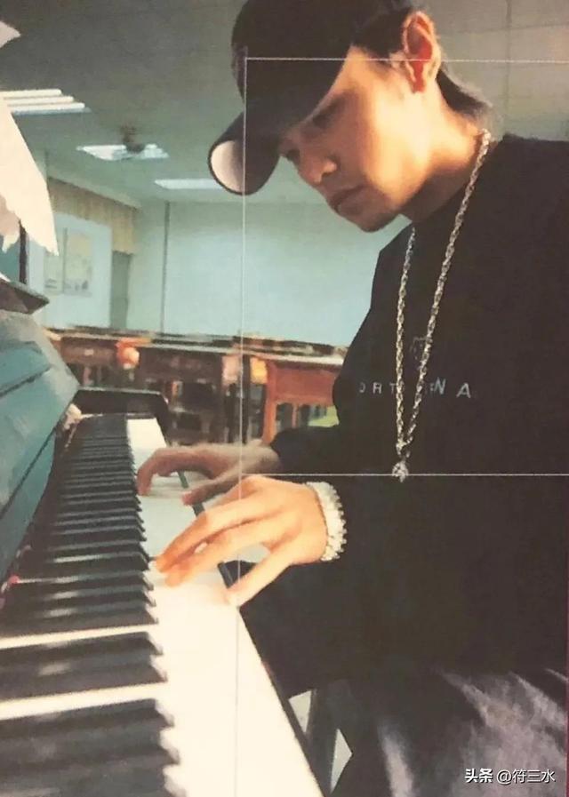 年轻时候的周杰伦，又是多少人的青春呢？