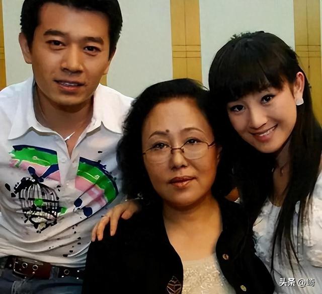 斯琴高娃的女儿孙丹：我的沧桑母亲，我的瘫痪父亲，我带泪的亲情