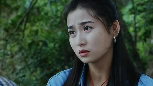 凭借三级片出道，后来嫁给有钱人，吴雪雯现在生活如何？