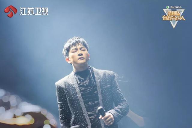 苏有朋《音浪合伙人》惊艳登场，新歌舞台首秀霸气回归歌坛