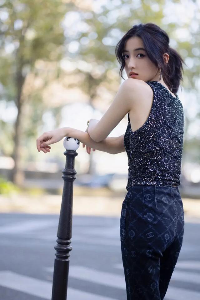 95后“四小花旦”：关晓彤、欧阳娜娜、张子枫、文淇