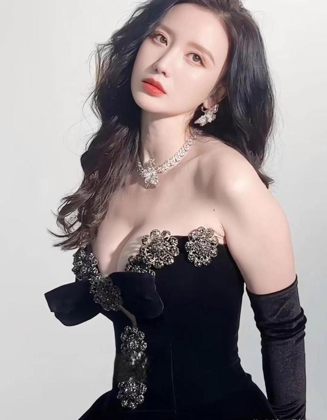 张萌和富豪老公秀恩爱，童话果然是骗人的！现实中霸道总裁不好看