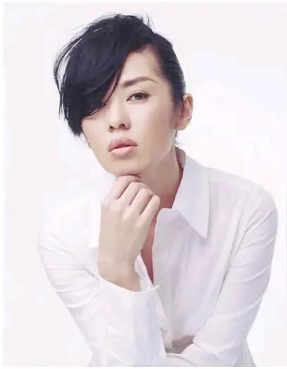 厚唇魅力，演技女王——余楠的银幕传奇