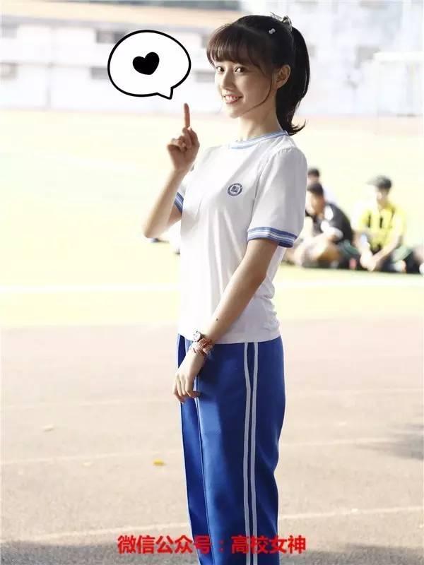 中国传媒大学校花王鹤润，貌美如仙女，为什么却剃光头？