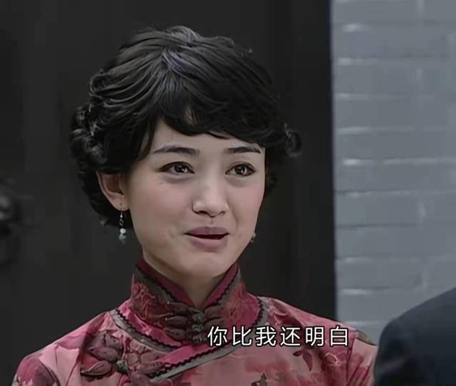 《潜伏》：看五遍终于懂了，穆晚秋明明很可怜，为何却令人生厌？