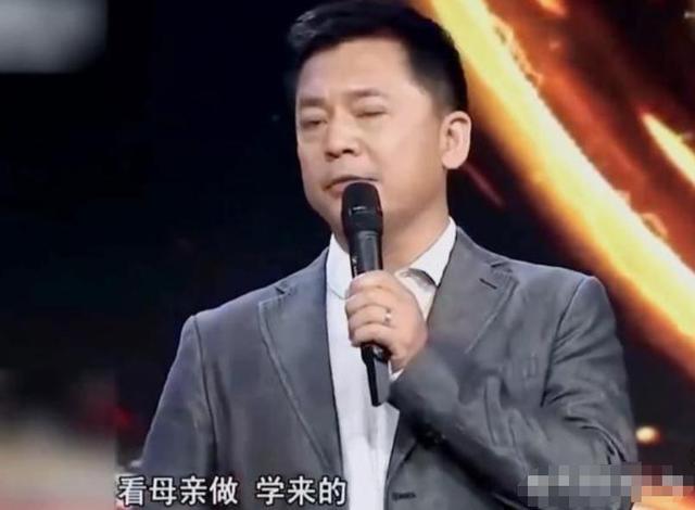 “藏”了那么多年，原来何政军的妻子是她，怪不得当初会拒绝巩俐