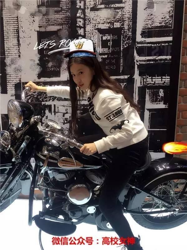中国传媒大学校花王鹤润，貌美如仙女，为什么却剃光头？