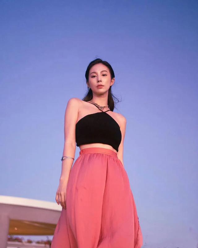韩国美女模特！火辣身材！独特气质
