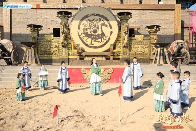 大宋英雄今朝见！“星河少年”上演岳飞枪挑小梁王