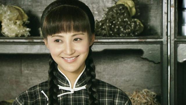靳东再拍年代剧，《风雨上海滩》开播，张歆艺搭档孟瑶演女主