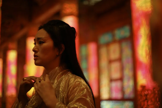 评《满城尽带黄金甲》：缺点显而易见，但这几个优点也不能忽视