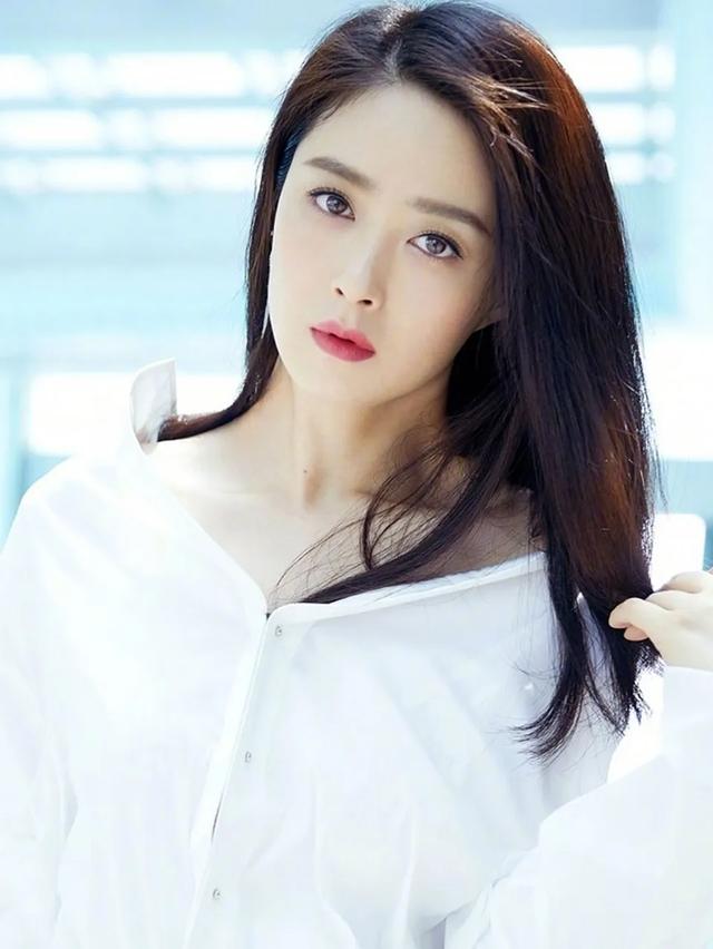 娱乐圈回族女神,谁是颜值扛把子?