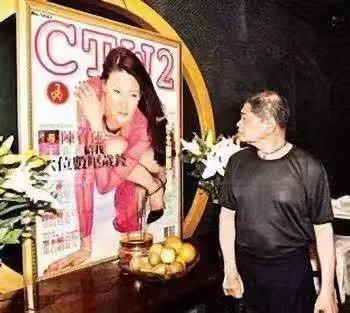 18年后，陈宝莲跳楼撇下的男婴，已经长成干爹“黄大少”的模样