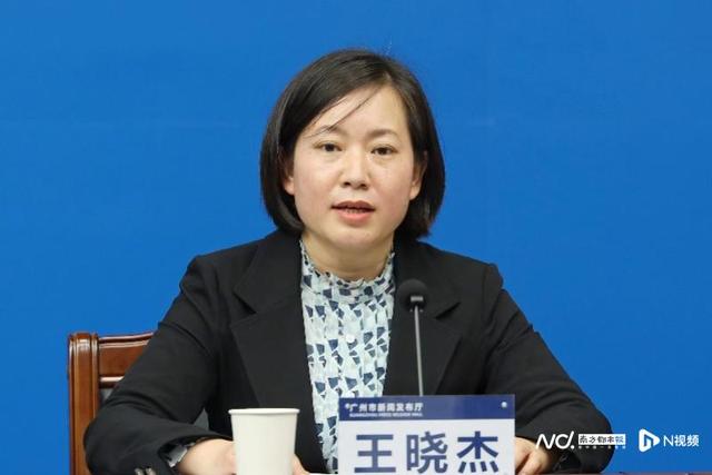 广州白云管控区内已全部发放出户卡，一次只出一人不能出小区