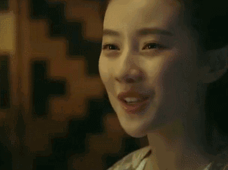 中国传媒大学校花王鹤润，貌美如仙女，为什么却剃光头？