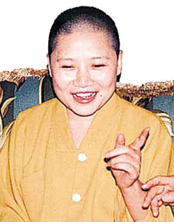《青藏高原》的原唱李娜，看不起娱乐圈的浮尘，神秘失踪却出现在